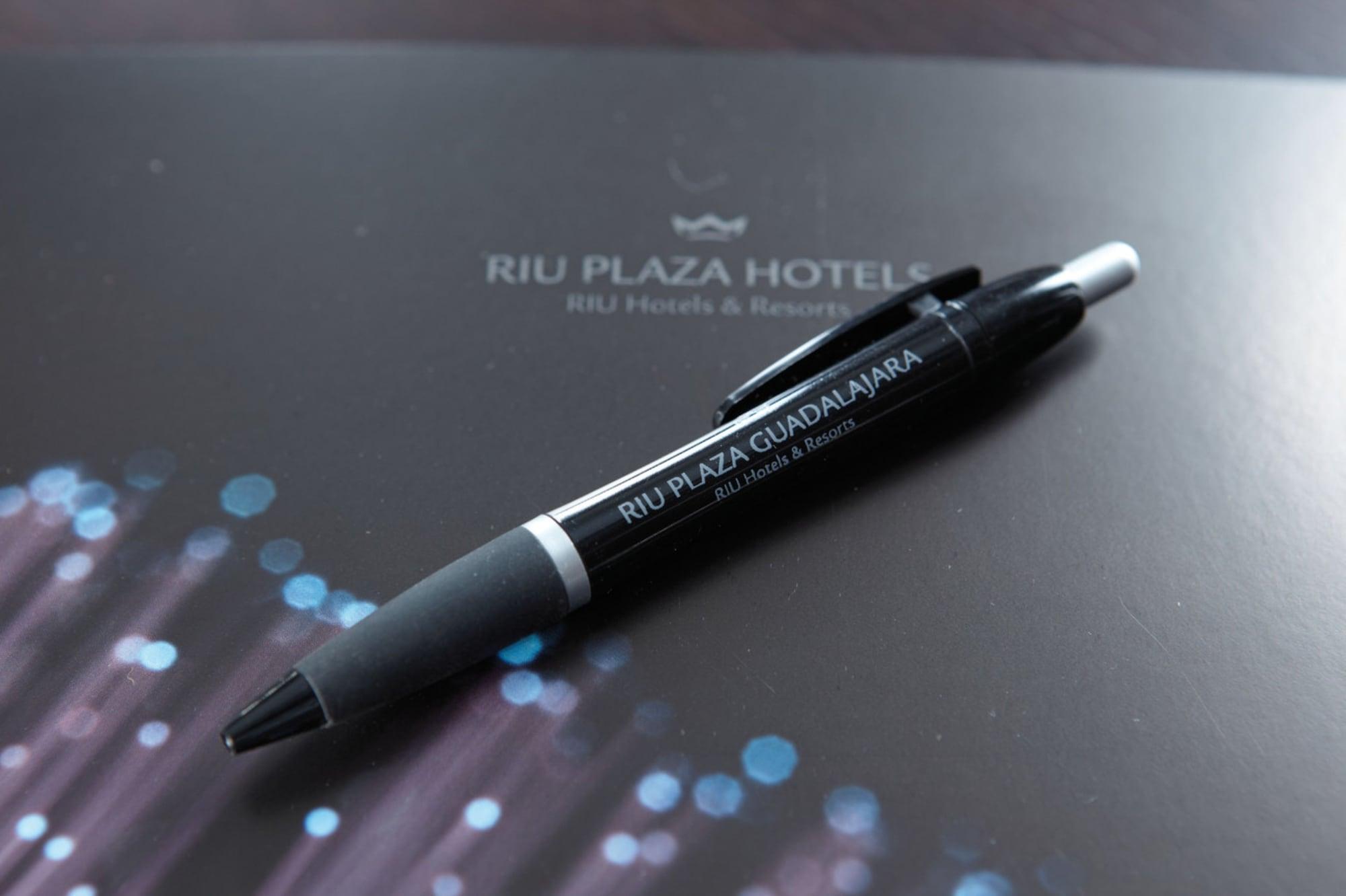 מלון Riu Plaza גואדלחארה מראה חיצוני תמונה