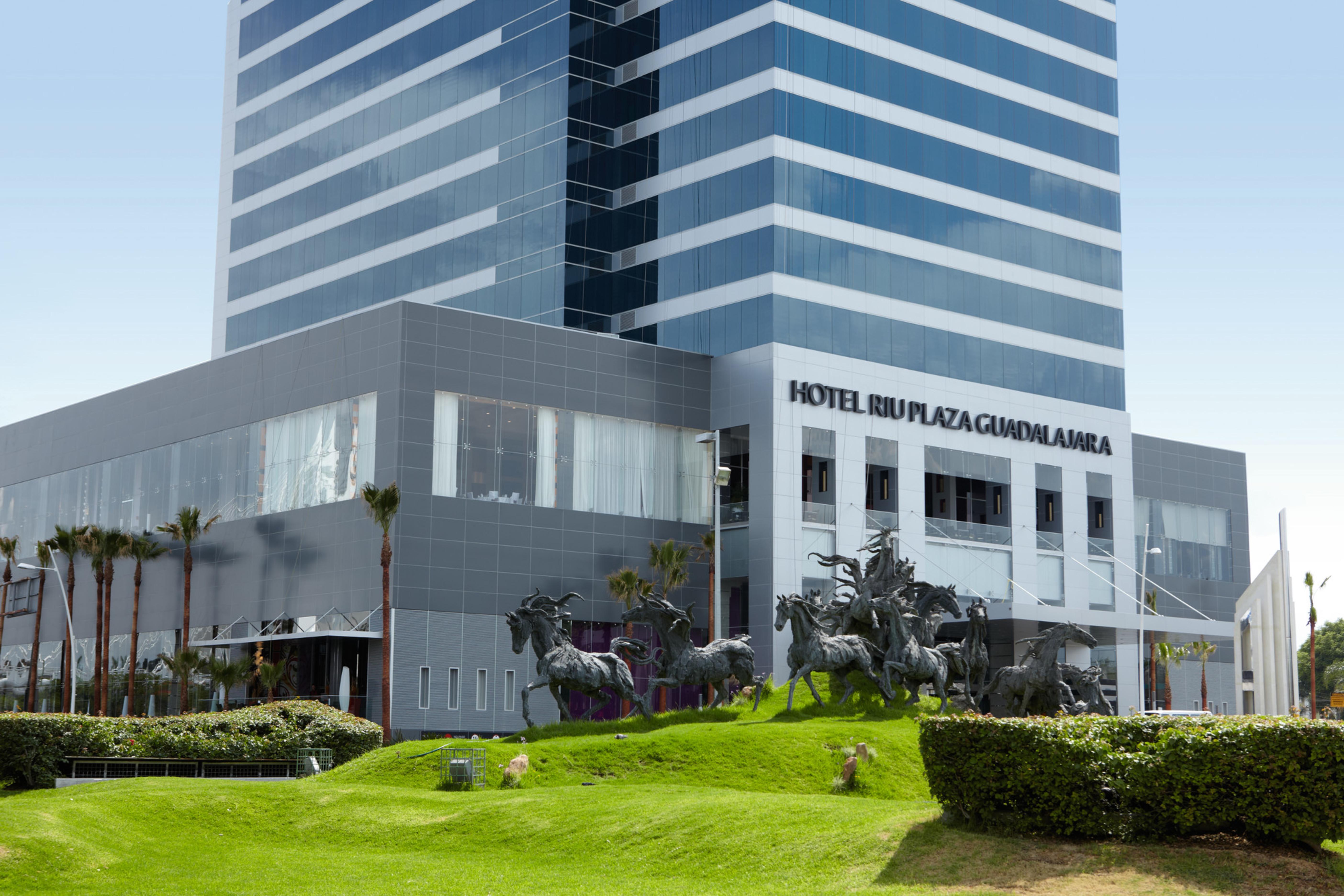 מלון Riu Plaza גואדלחארה מראה חיצוני תמונה