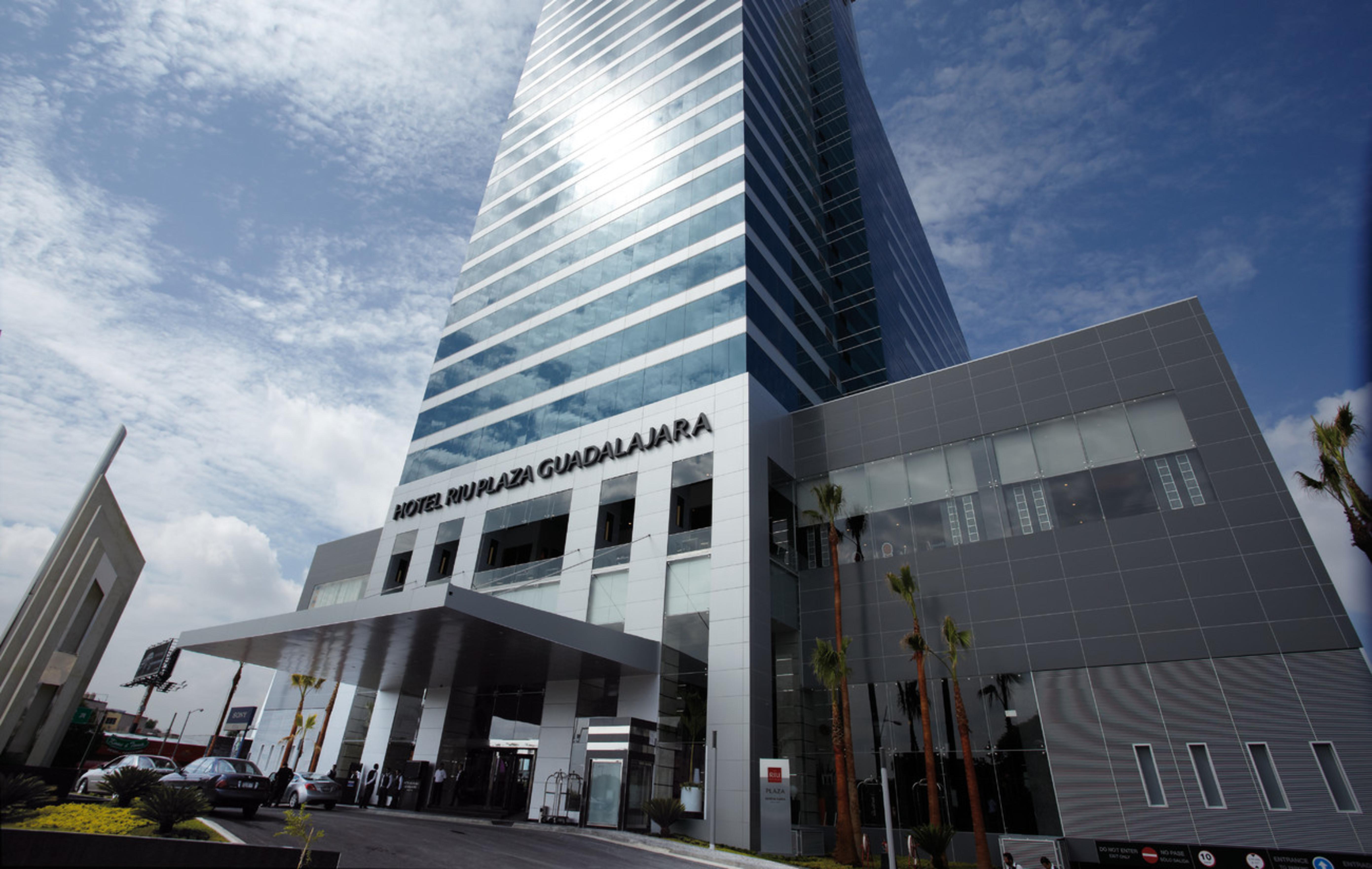מלון Riu Plaza גואדלחארה מראה חיצוני תמונה
