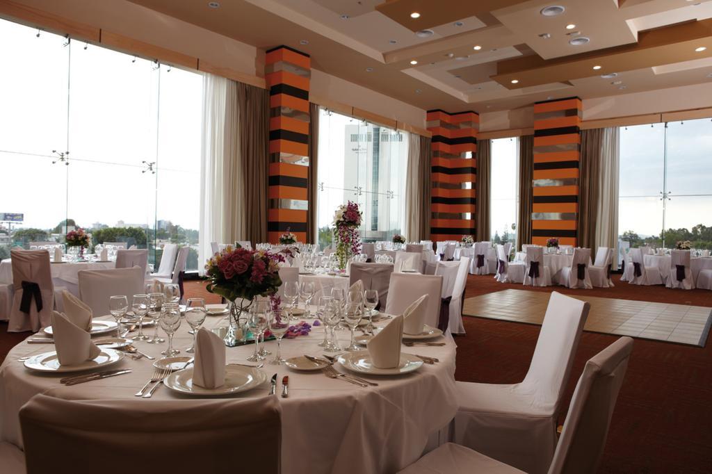 מלון Riu Plaza גואדלחארה מראה חיצוני תמונה