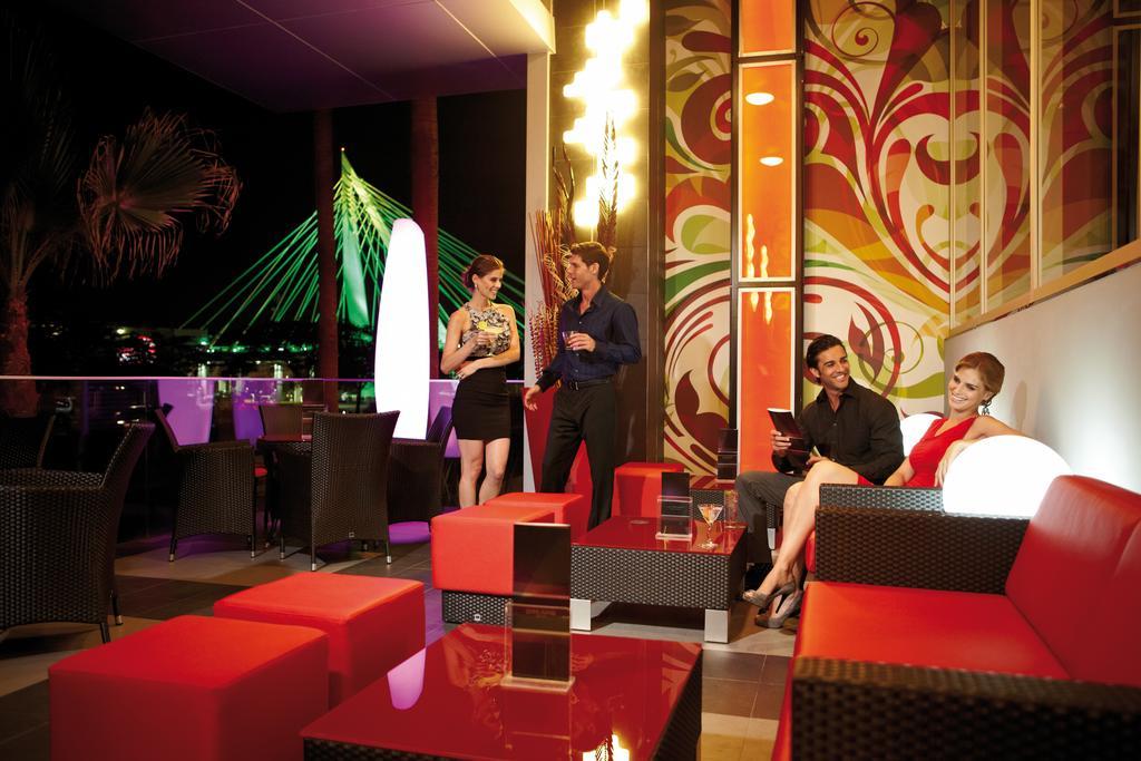 מלון Riu Plaza גואדלחארה מראה חיצוני תמונה