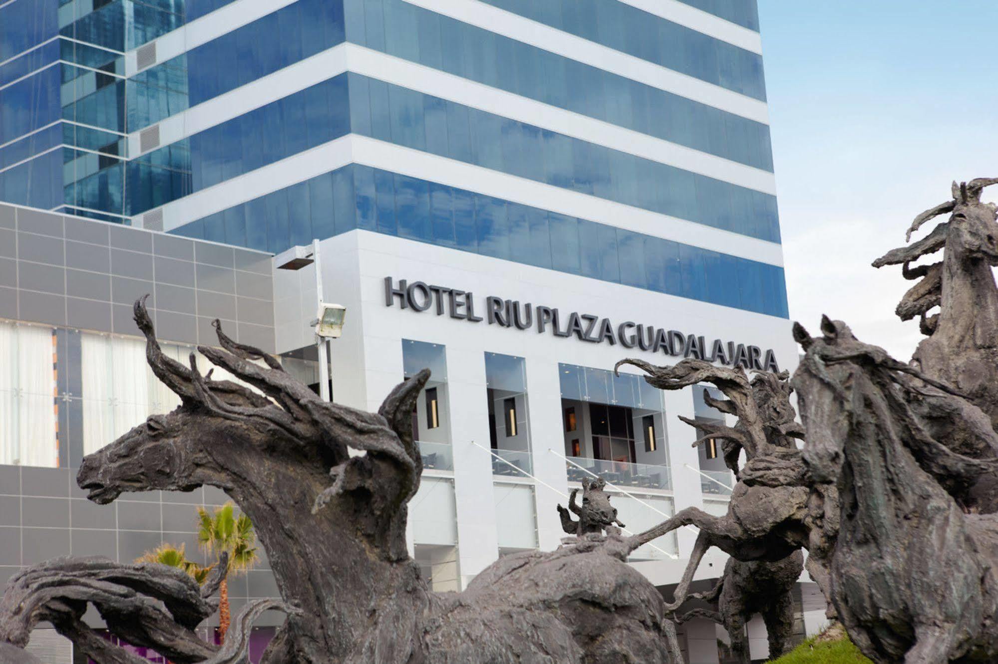 מלון Riu Plaza גואדלחארה מראה חיצוני תמונה